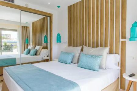 Zafiro Palmanova - 58