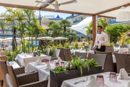 Zafiro Palmanova - 31