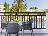 2 Bedrooms Apartment with pool view