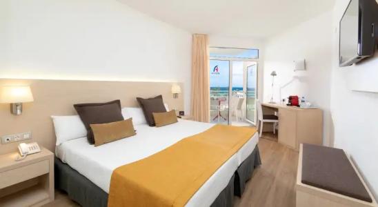 Alexandre Troya - 55