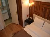 Budget Double Basement room