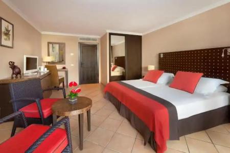 Seaside Sandy Beach - 4