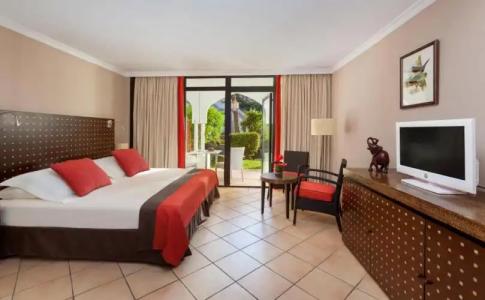 Seaside Sandy Beach - 6