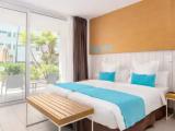 Deluxe Double room with pool view