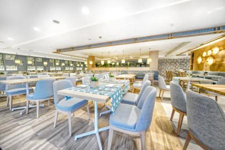 Broncemar Beach Suites - 27