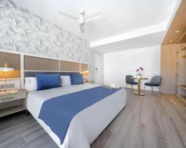 Broncemar Beach Suites - 51