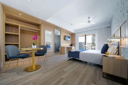 Broncemar Beach Suites - 5