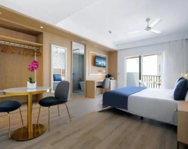 Broncemar Beach Suites - 48