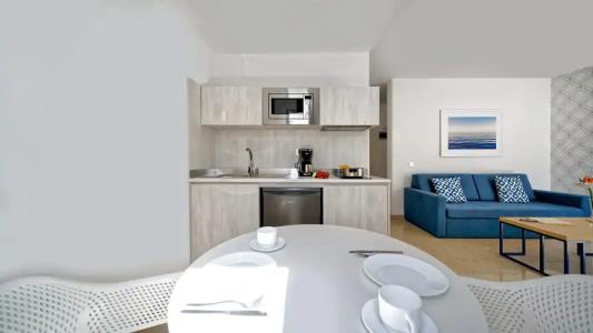 Broncemar Beach Suites - 25