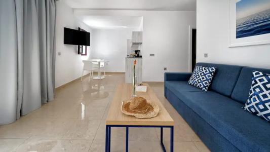 Broncemar Beach Suites - 16