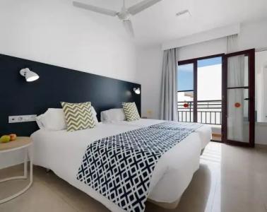 Broncemar Beach Suites - 71