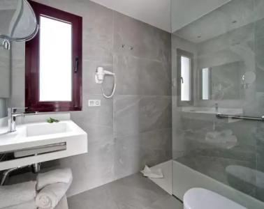 Broncemar Beach Suites - 69