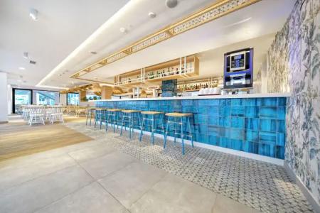 Broncemar Beach Suites - 29