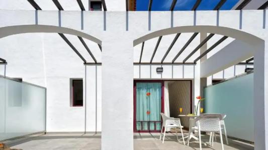 Broncemar Beach Suites - 47