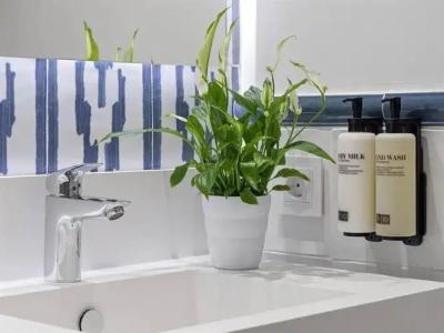 Boutique H10 Blue Mar - Только для взрослых - 45