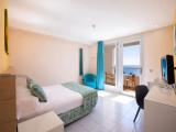 2 Bedrooms Classic Apartment with balcony and with sea view