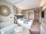 Superior room with partial sea view