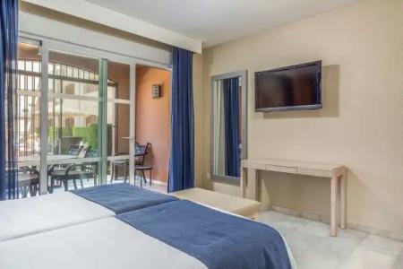 Los Amigos Beach Club - 5