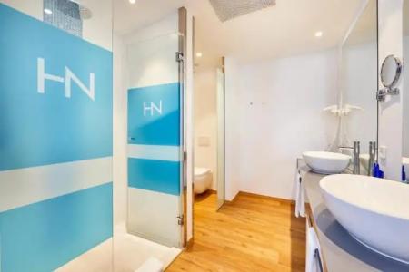 Negresco - Adults Only - 105