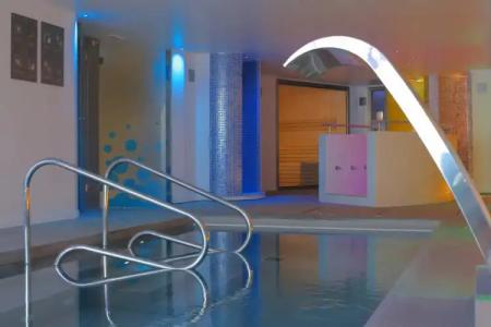 Negresco - Adults Only - 16
