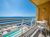 Apartment with sea view