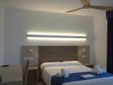 Superior room with balcony and with partial ocean view
