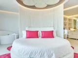 Grand Double Flower Suite