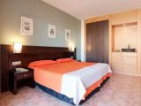 Standard room with garden view