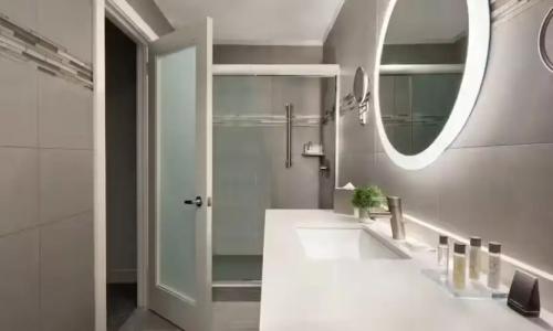 Martinique New York on Broadway, Curio Collection by Hilton - 44