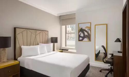 Martinique New York on Broadway, Curio Collection by Hilton - 14