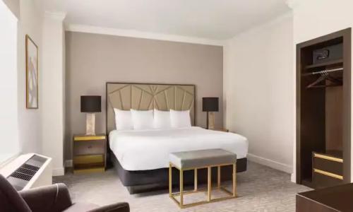 Martinique New York on Broadway, Curio Collection by Hilton - 31