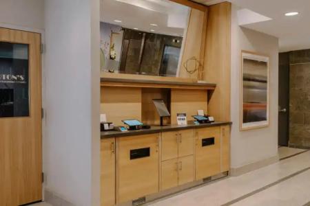 Club Quarters World Trade Center, New York - 23