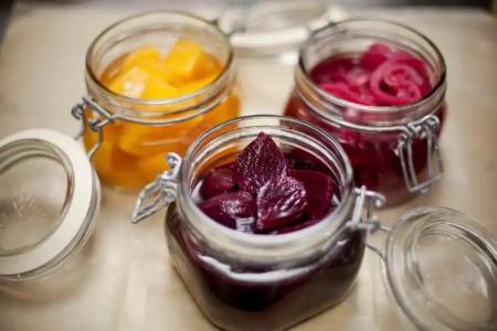 Giraffe by Library Collection - 10