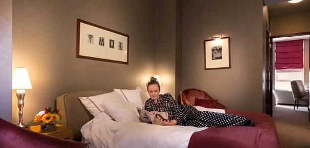 Giraffe by Library Collection - 57