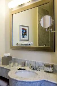 U Fifth Avenue, Empire State Building - 8