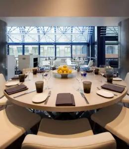 Hyatt Grand Central New York - 19