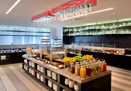 New York Marriott Marquis - 11