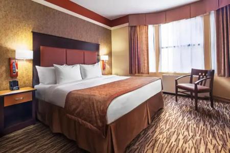 The at Fifth Avenue - 28