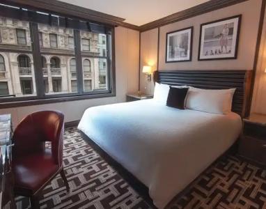 Iroquois New York Times Square - 84