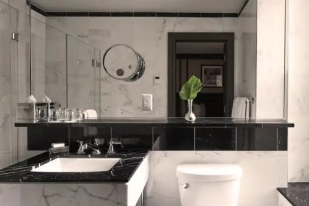 Iroquois New York Times Square - 13