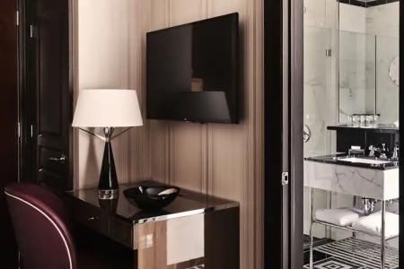 Iroquois New York Times Square - 6