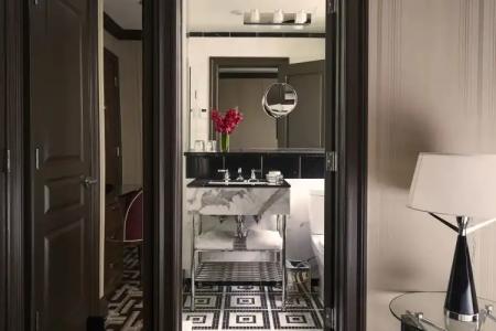 Iroquois New York Times Square - 2