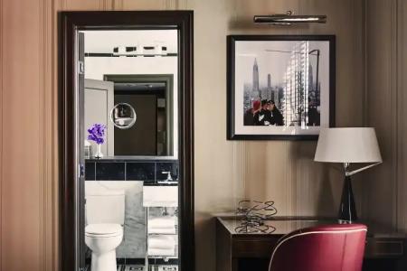 Iroquois New York Times Square - 4