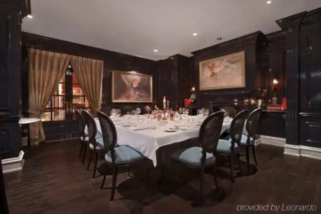 Iroquois New York Times Square - 19