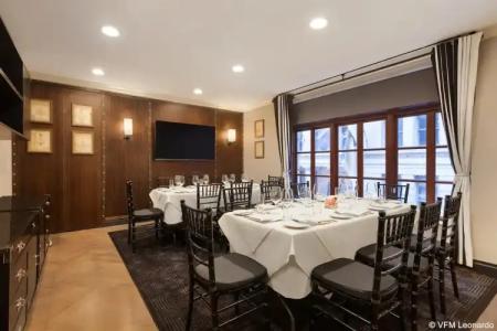 Iroquois New York Times Square - 17