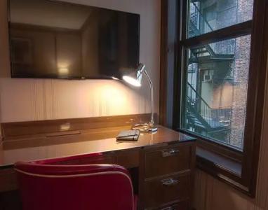 Iroquois New York Times Square - 38