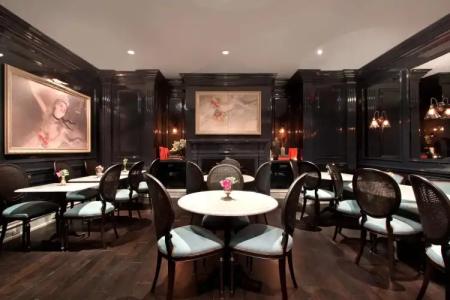 Iroquois New York Times Square - 15