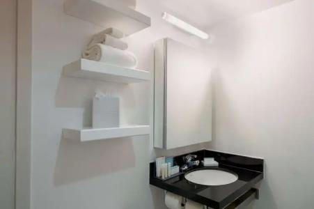 Hampton Inn Manhattan Chelsea - 36