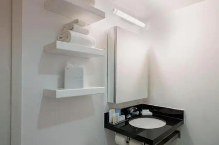 Hampton Inn Manhattan Chelsea - 42