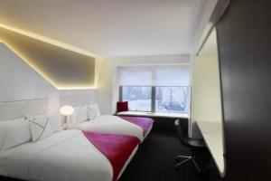 The Washington by LuxUrban Hotel